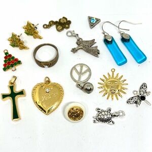 Vintage Gold Tone Jewelry Crystal Ring Button Charm Earring Retro Pendant Lot